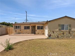 MLS #OC26171671 image #0