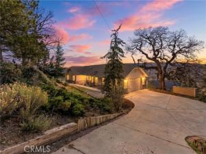 MLS #OC26171729 image #0