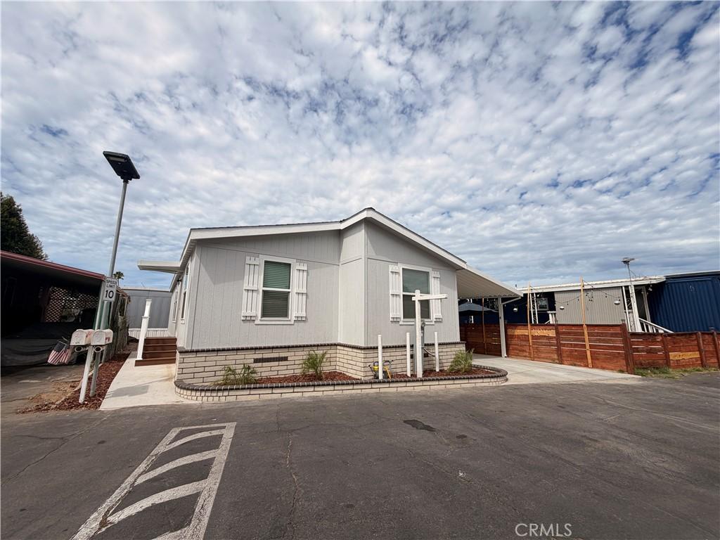 MLS #OC26171886 image #0
