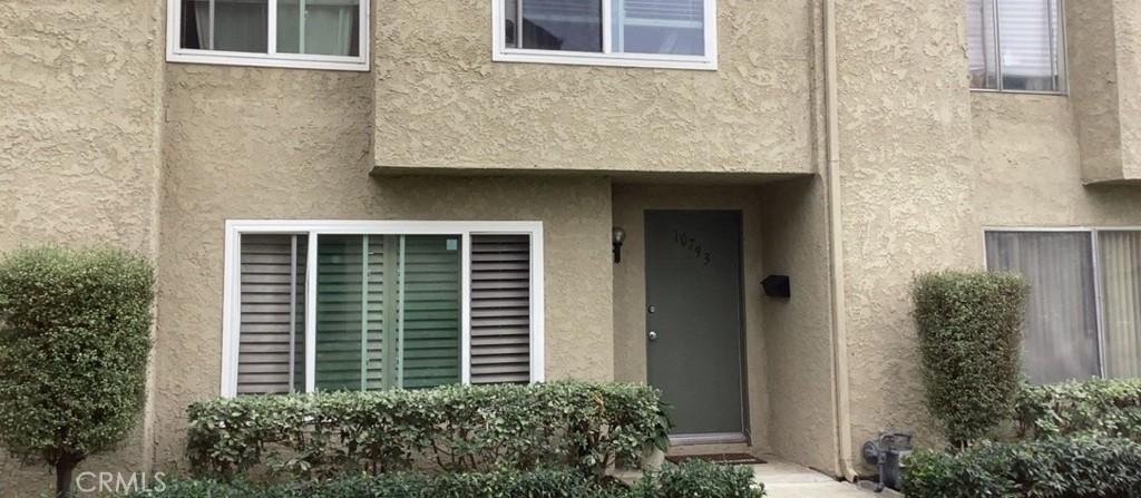 MLS #OC26171915 image #0