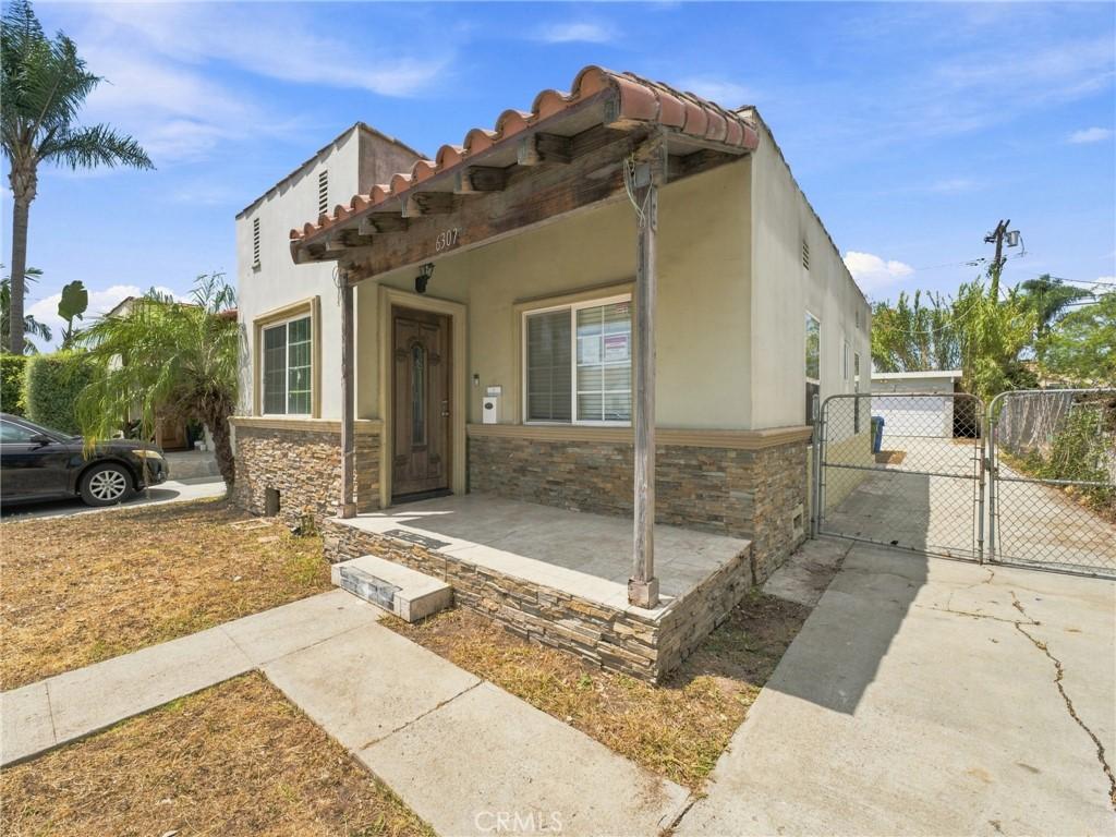 MLS #OC26172089 image #0