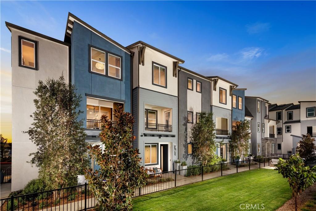 MLS #OC26172265 image #0
