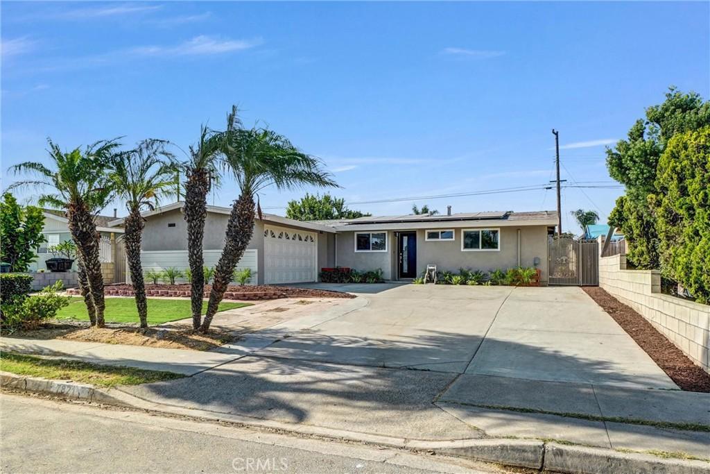 MLS #OC26172364 image #0