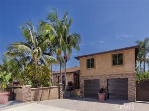 MLS #OC26172460 image #0
