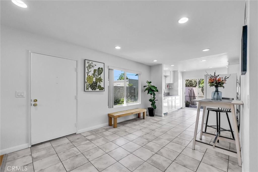 MLS #OC26172527 image #0