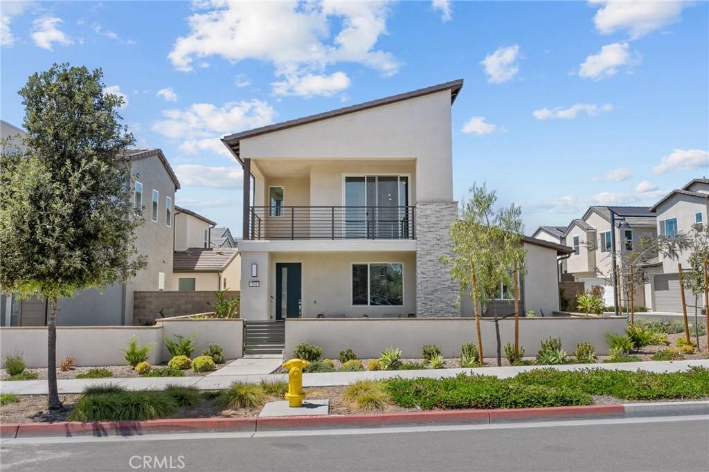 MLS #OC26172616 image #0