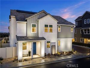 MLS #OC26172698 image #0