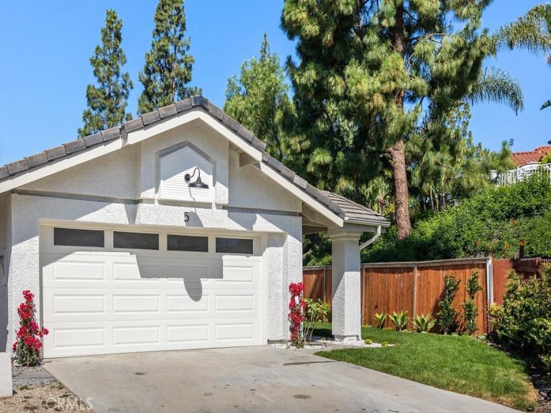 MLS #OC26172800 image #0