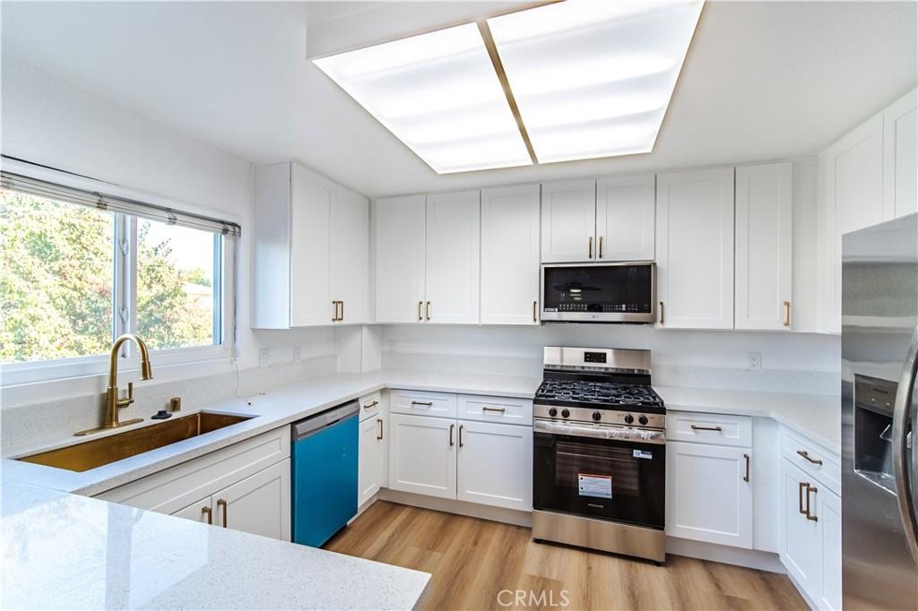 MLS #OC26173232 image #0