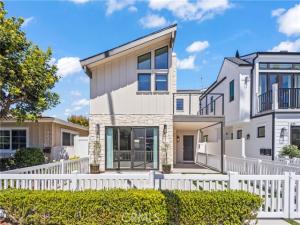 MLS #OC26173243 image #0