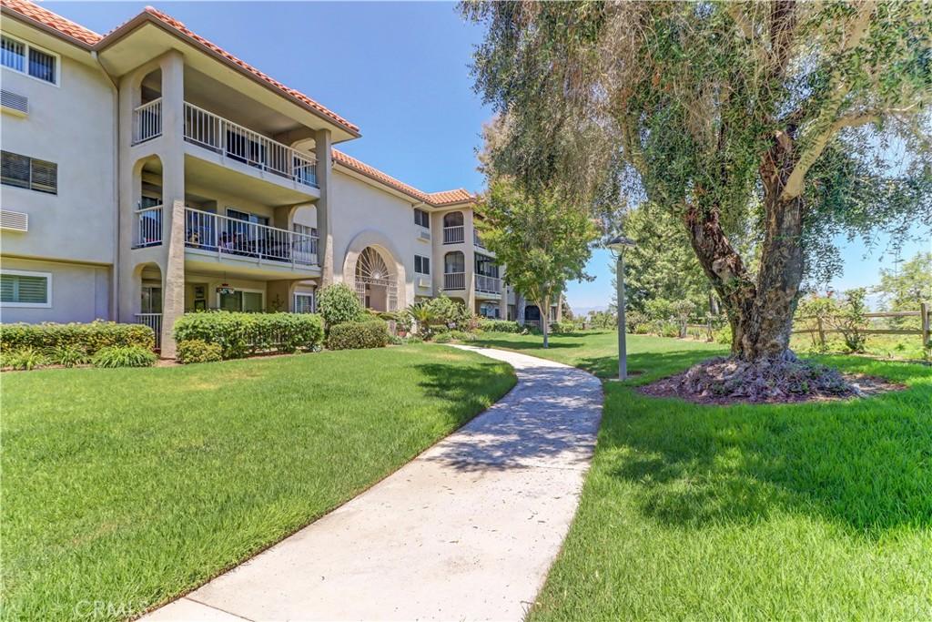 MLS #OC26173252 image #0