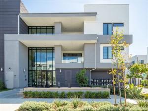 MLS #OC26173411 image #0