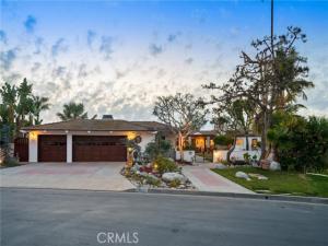 MLS #OC26173493 image #0