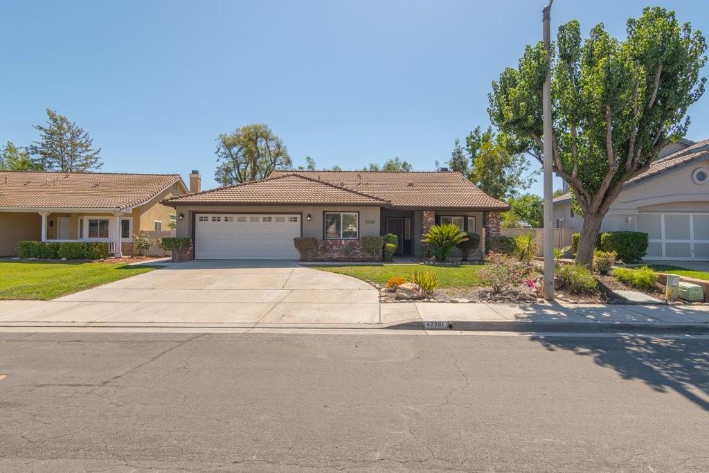 MLS #OC26173552 image #0