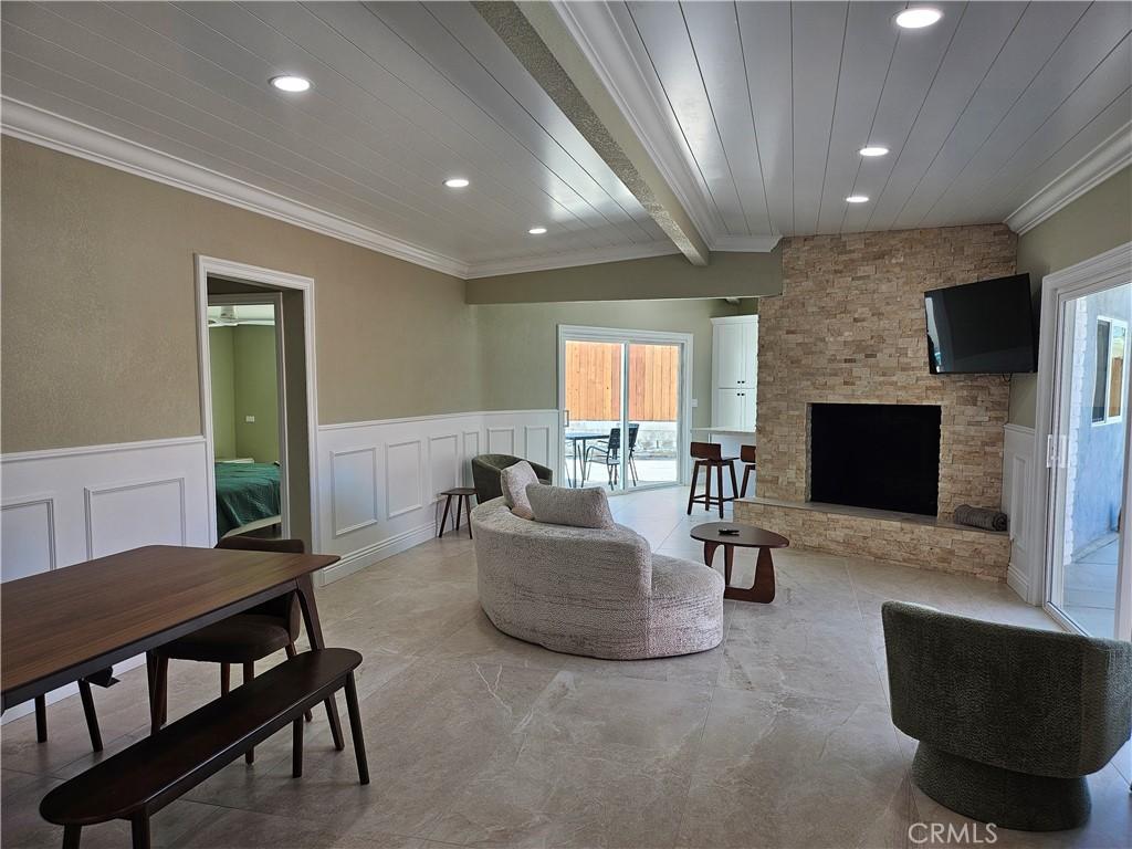 MLS #OC26173614 image #0