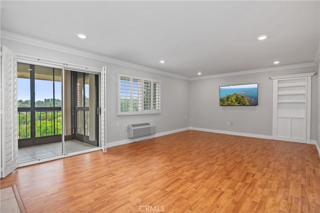 MLS #OC26173858 image #0