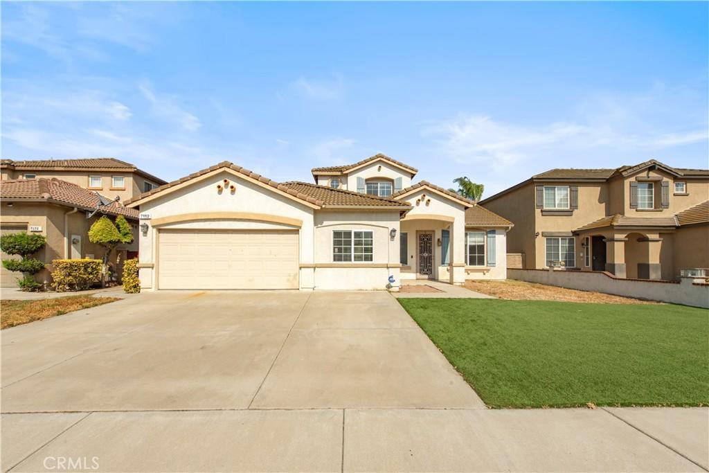 MLS #OC26174146 image #0