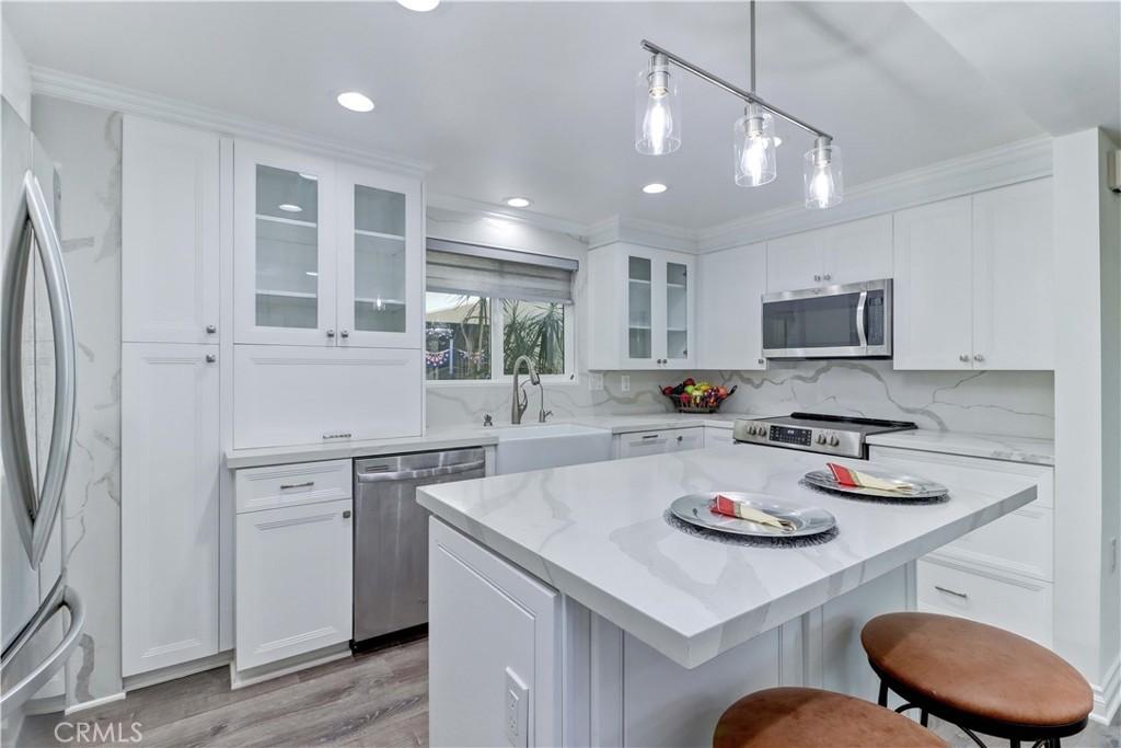 MLS #OC26174157 image #0