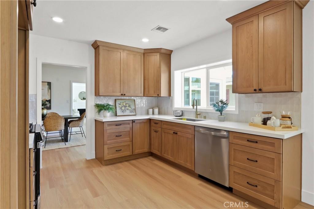 MLS #OC26174490 image #0