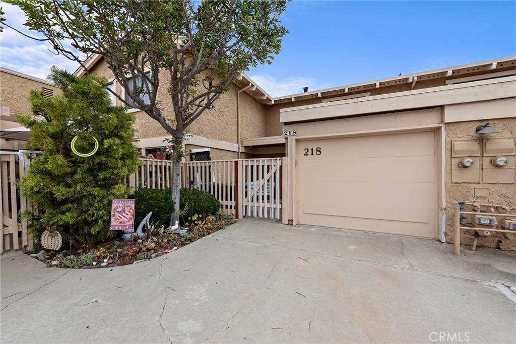 MLS #OC26174509 image #0