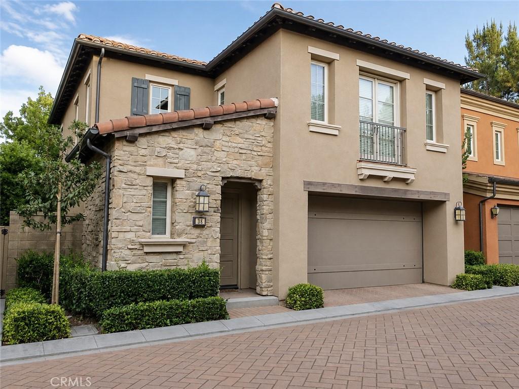 MLS #OC26174614 image #0