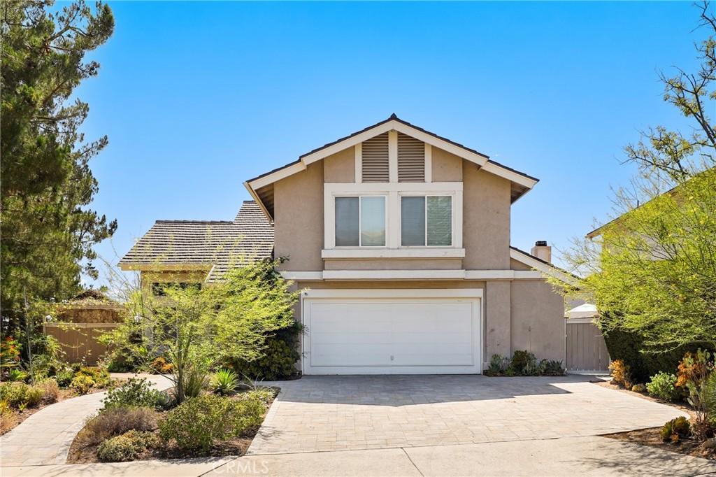 MLS #OC26174680 image #0