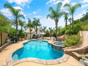 MLS #OC26175166 image #0