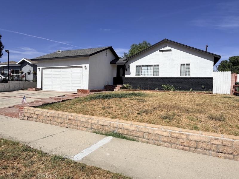 MLS #OC26175417 image #0