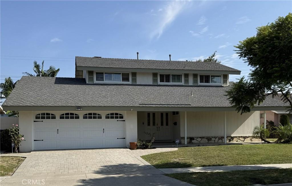 MLS #OC26175479 image #0