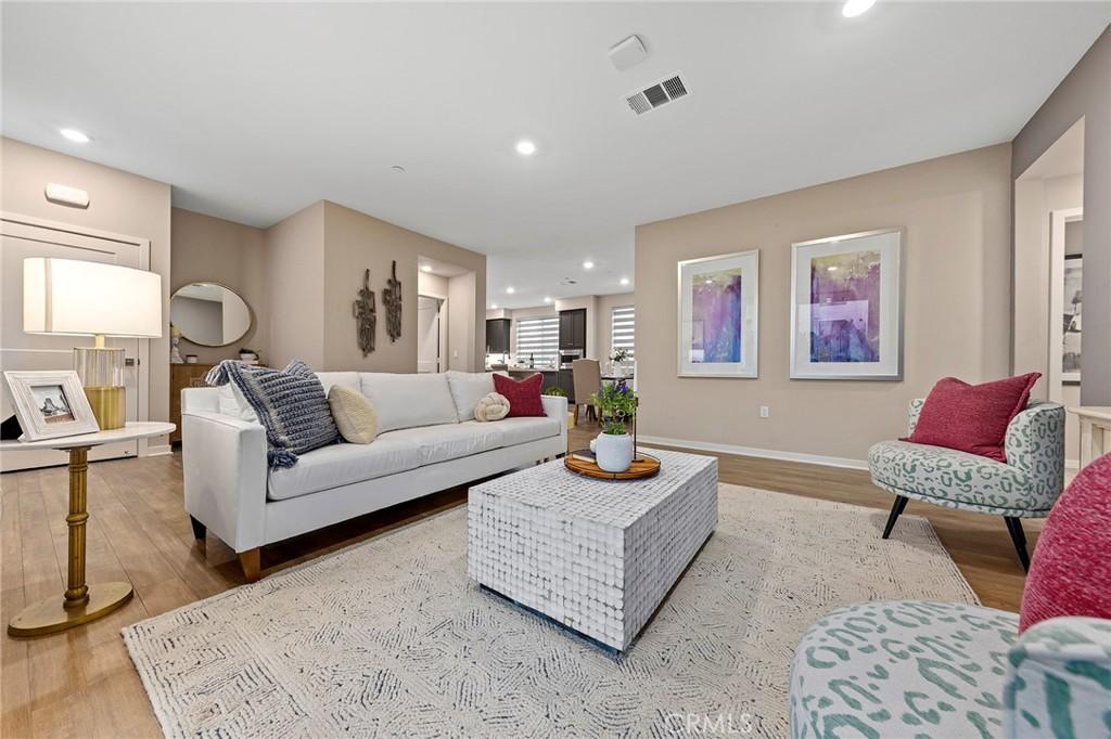 MLS #OC26175531 image #0