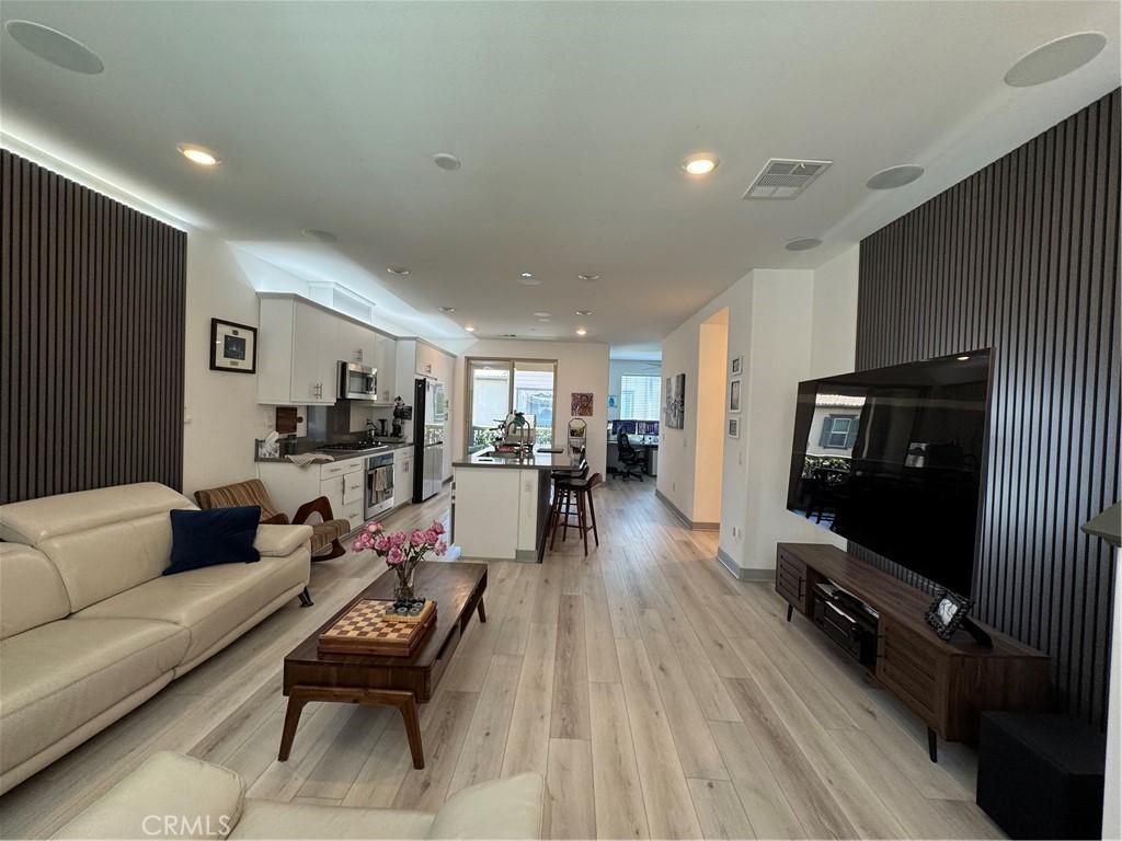MLS #OC26175707 image #0