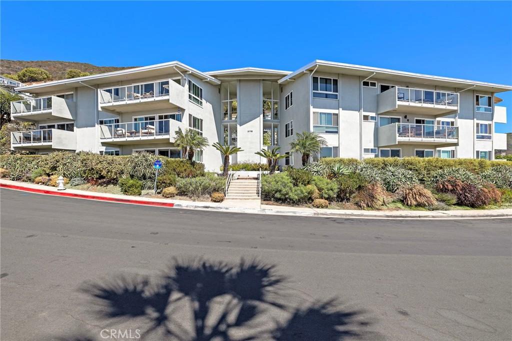 MLS #OC26175742 image #0