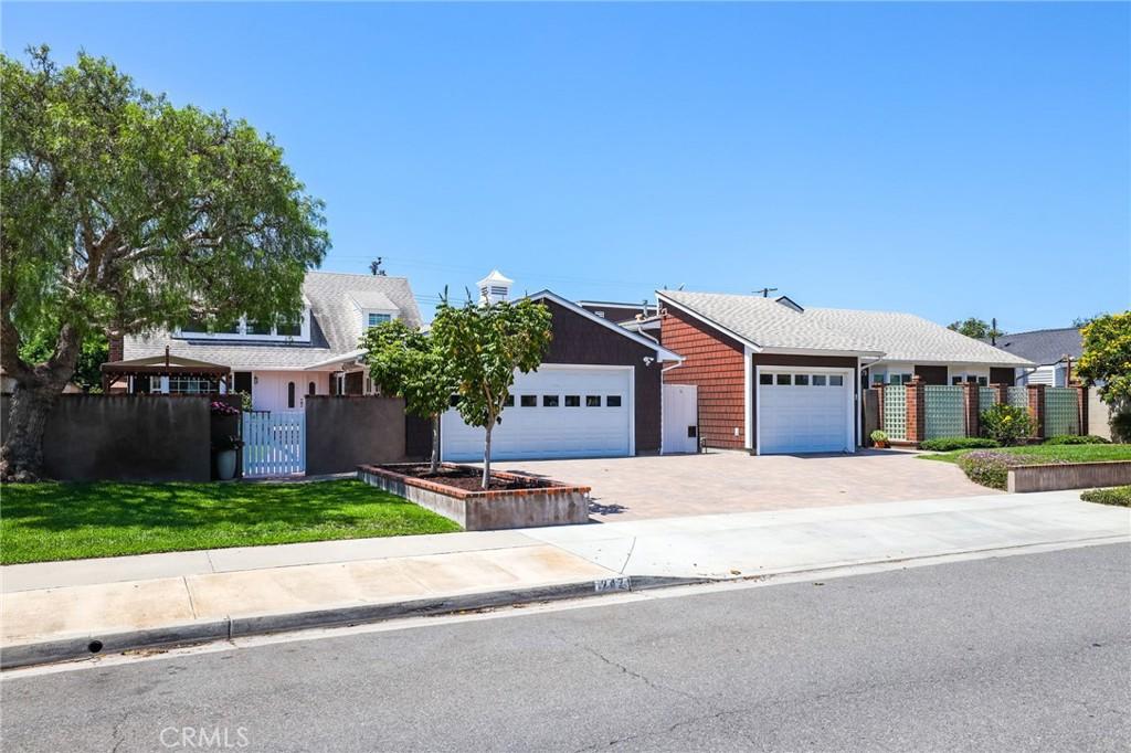 MLS #OC26149638 image #0