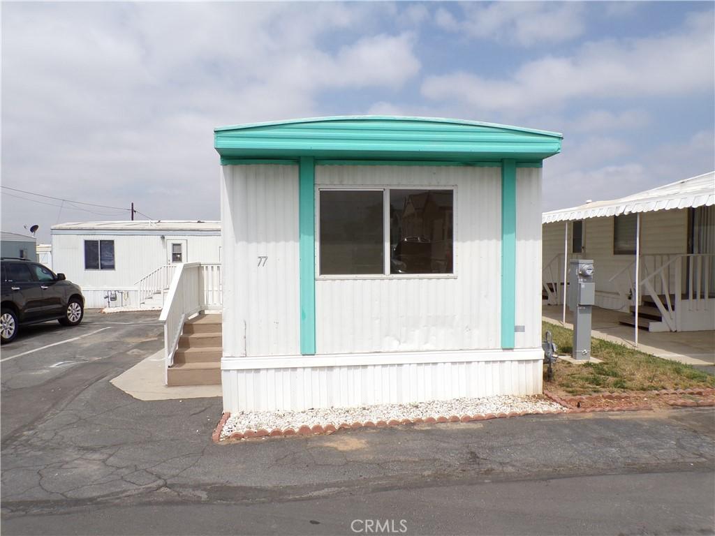 MLS #OC26175922 image #0