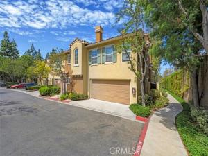 MLS #OC26175997 image #0