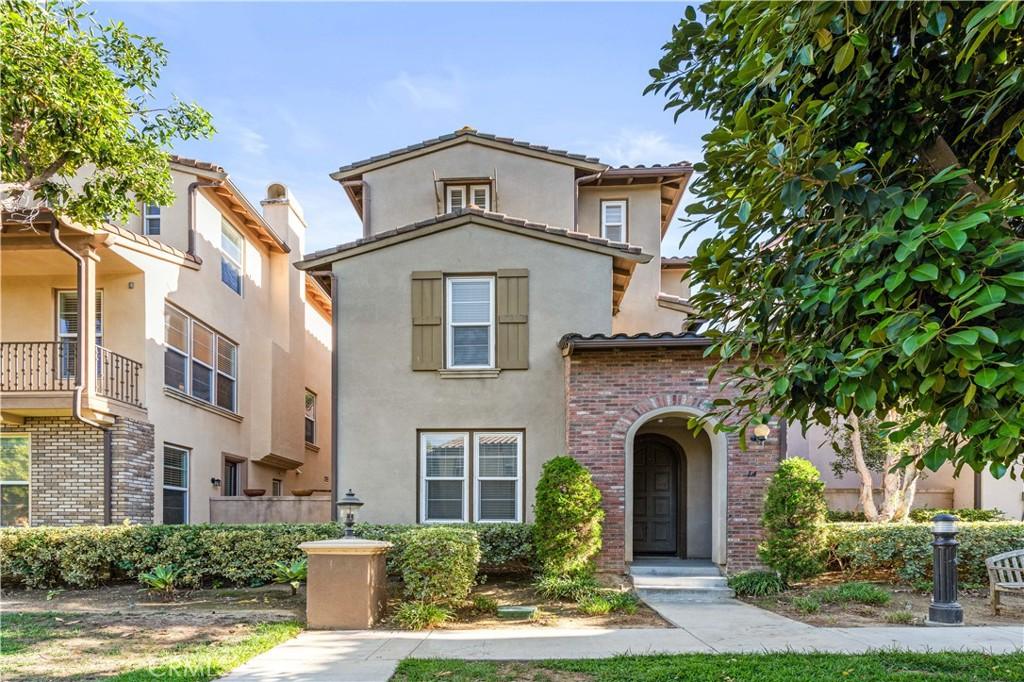 MLS #OC26176025 image #0