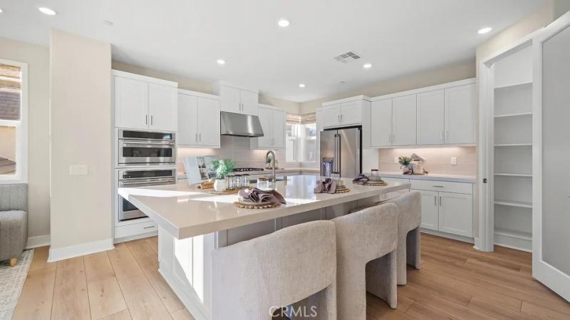 MLS #OC26176264 image #0
