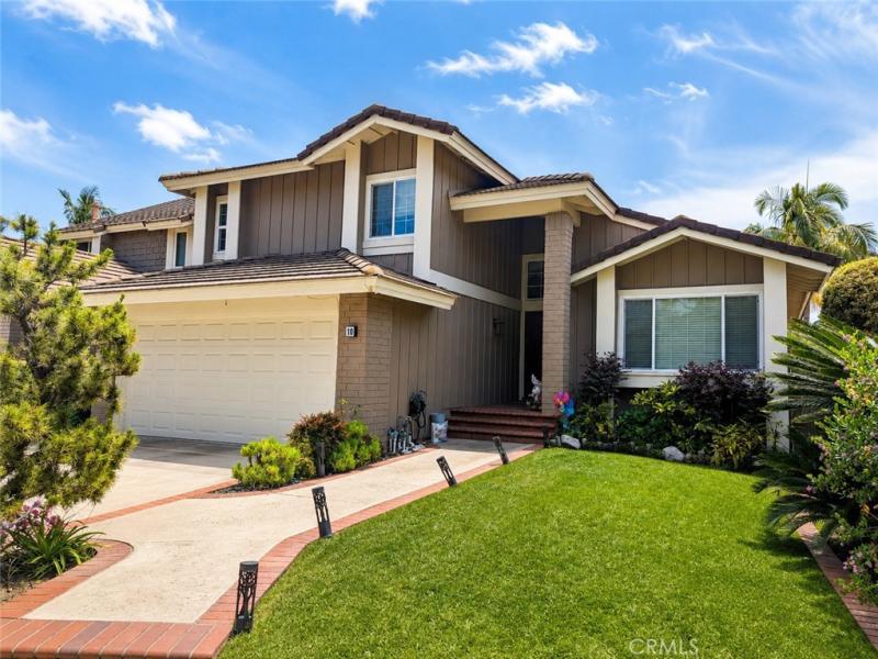 MLS #OC26176710 image #0