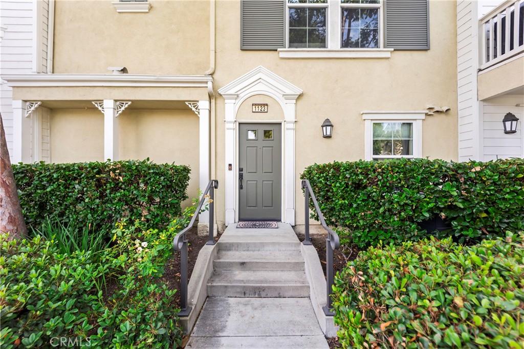 MLS #OC26178163 image #0