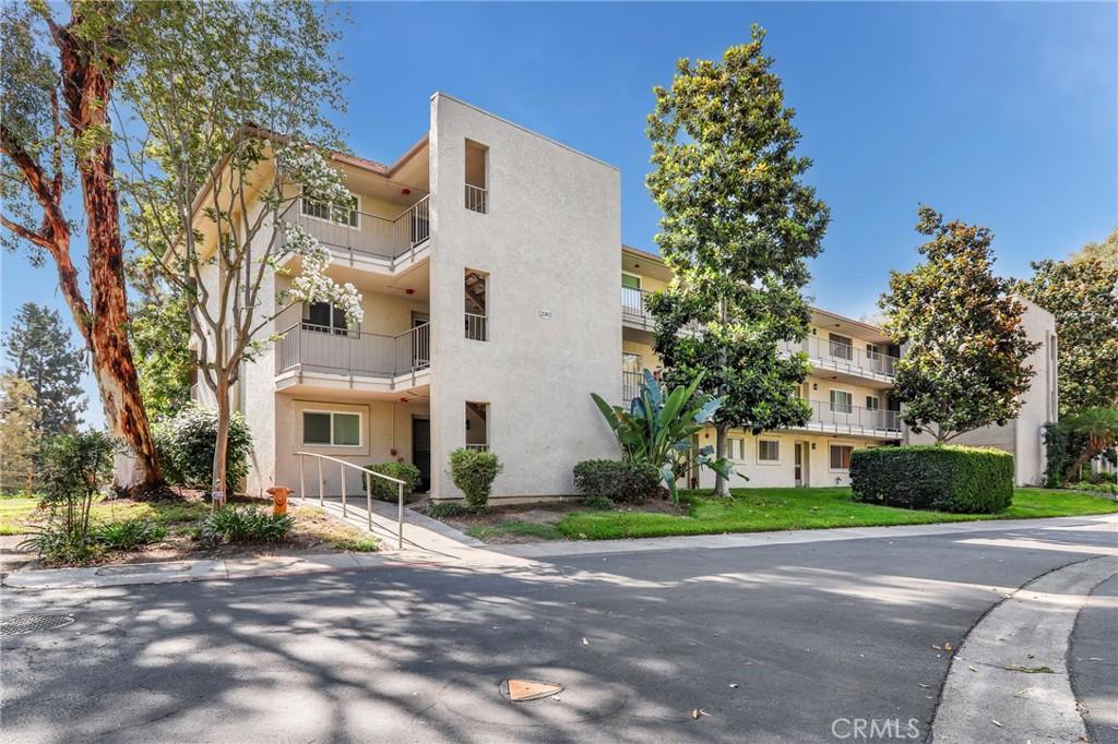 MLS #OC26178277 image #0