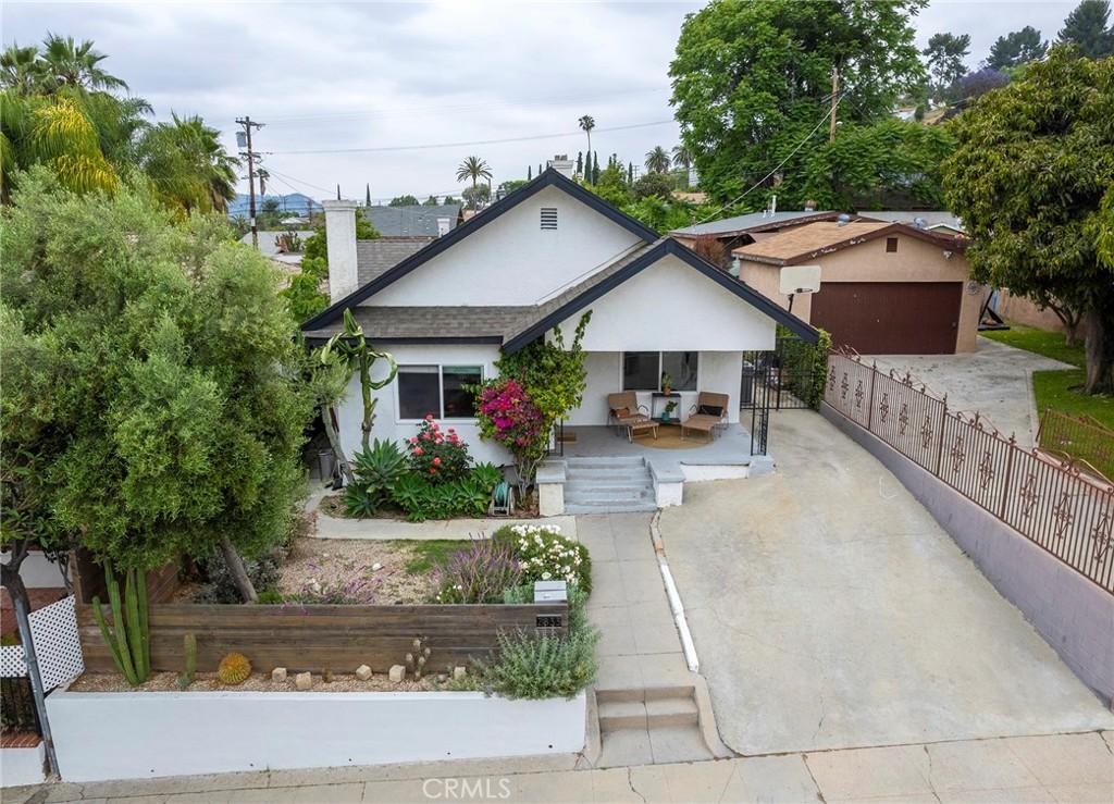 MLS #OC26178555 image #0