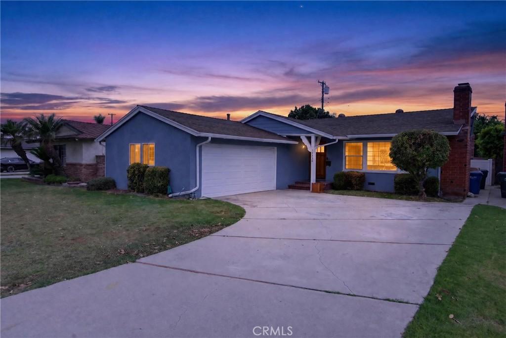 MLS #OC26178639 image #0