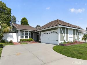 MLS #OC26178652 image #0