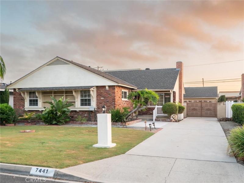 MLS #OC26178818 image #0