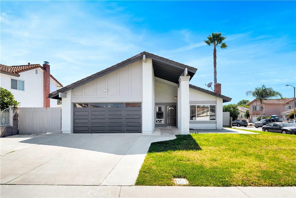 MLS #OC26178983 image #0