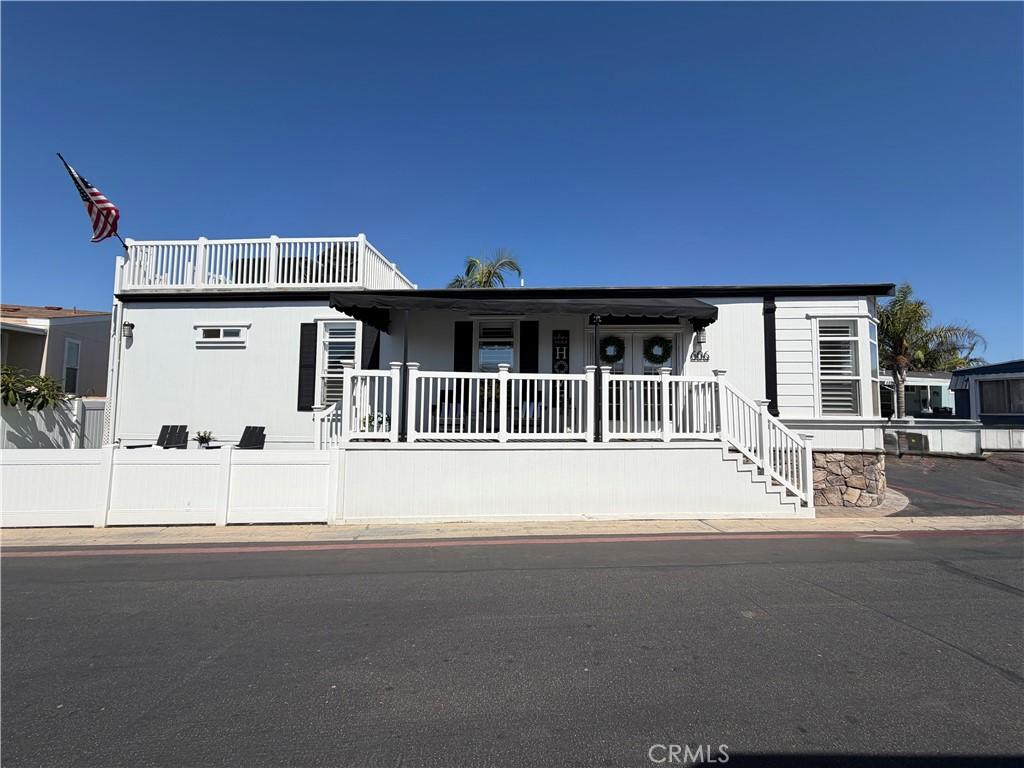 MLS #OC26179088 image #0