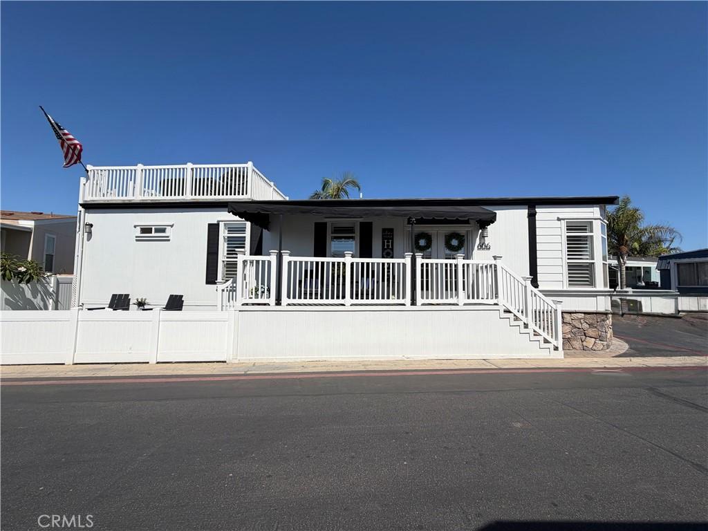 MLS #OC26179088 image #0