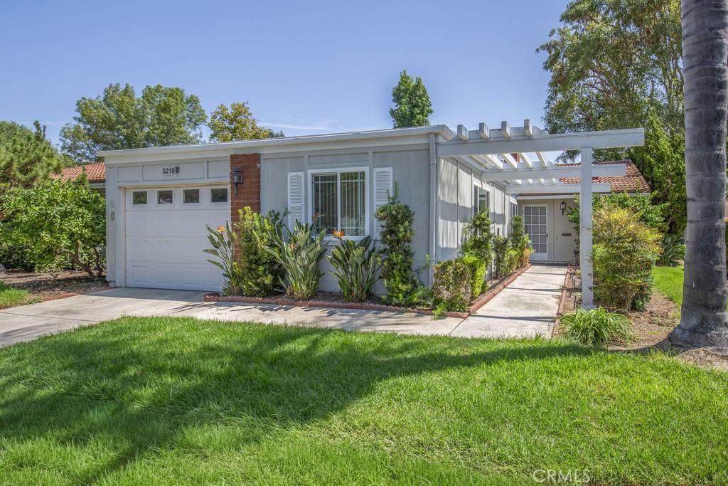 MLS #OC26179199 image #0