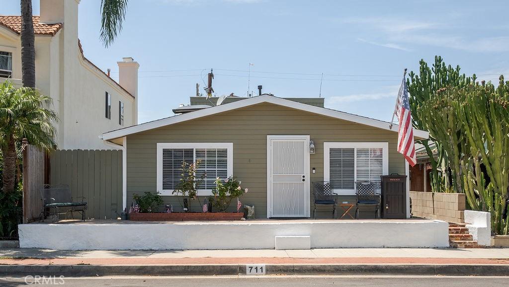 711 Huntington Huntington Beach CA 92648 | MLS #OC26179259 41 MLS #OC26179259 image #0