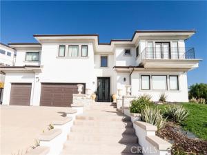 MLS #OC26179476 image #0